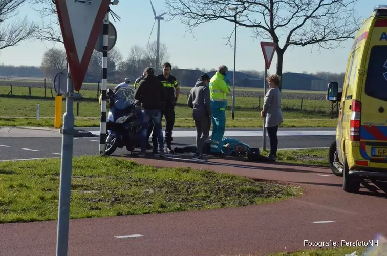 Fietster gewond bij aanrijding met scooter