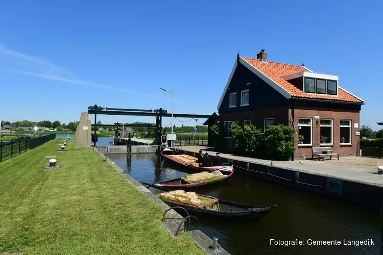 Storing sluisdeur Broek op Langedijk