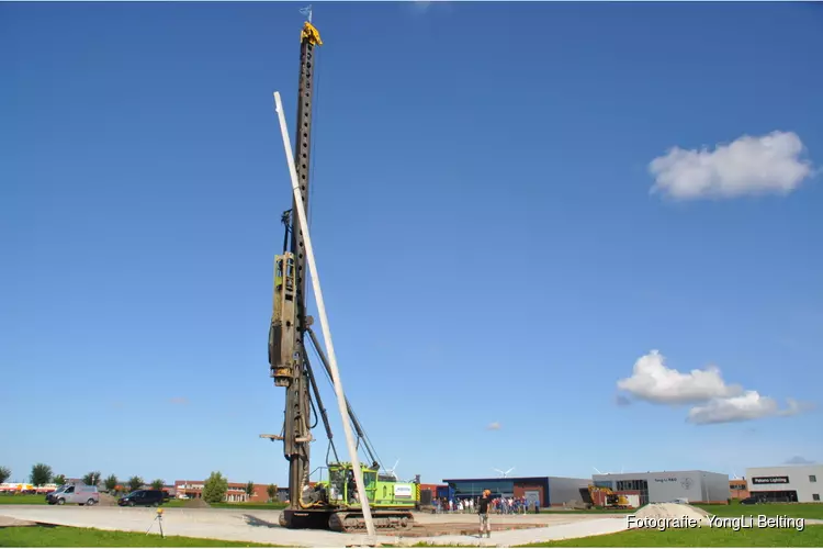 Eerste paal voor uitbreiding YongLi Europe op Breekland