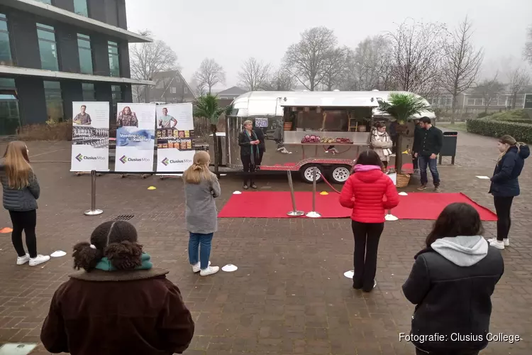 Clusius ‘All you need is food’ tour langs vmbo-scholen Noord-Holland