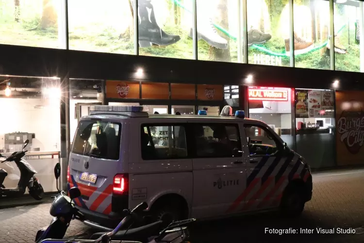 Overval op Burger City in Winkelcentrum Middenwaard