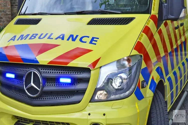 Automobiliste gewond na ongeval kruising Broekerweg