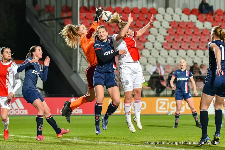 VV Alkmaar houdt uur stand tegen koploper Ajax