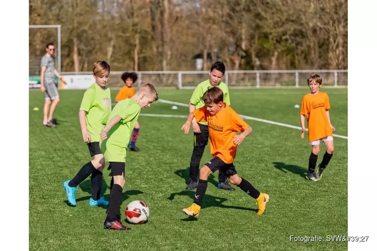 Schoolvoetbal Dijk en Waard 2023 vandaag van start