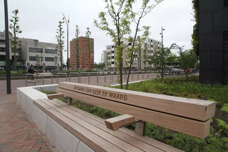 Koolkopjes markeren nieuwe Band van Dijk en Waard