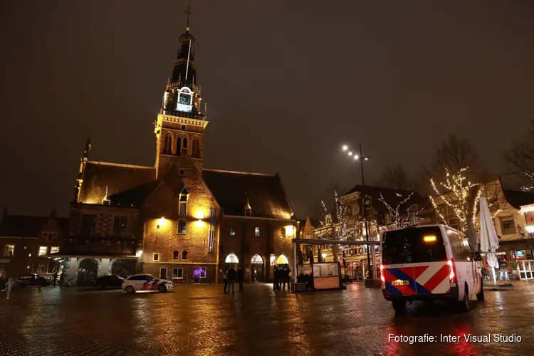 Veel politie op Waagplein, demonstratie Ajax-supporters blijf uit