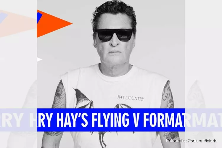 Barry Hay&#39;s Flying V Formation in Victorie